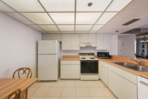 Copropriété à louer à Sarasota, Floride: 2 chambres, 129.04 m2 № 2119358 - photo 30