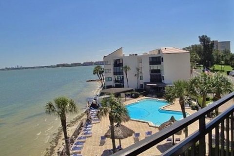 Copropriété à louer à Saint Petersburg, Floride: 2 chambres, 122.17 m2 № 1905864 - photo 13