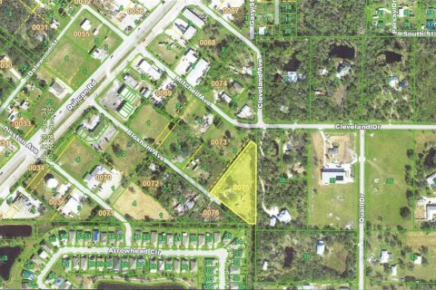 Immobilier commercial à vendre à Punta Gorda, Floride: 127.09 m2 № 2125571 - photo 3