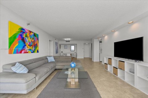 Condominio en alquiler en Aventura, Florida, 2 dormitorios, 105.17 m2 № 1979307 - foto 9