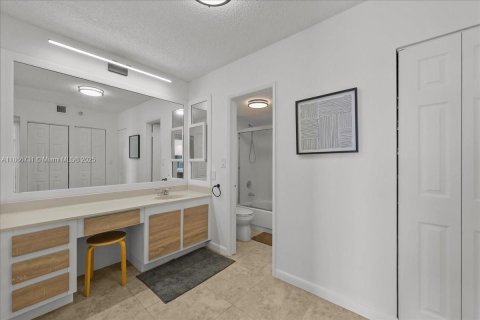 Condominio en alquiler en Aventura, Florida, 2 dormitorios, 105.17 m2 № 1979307 - foto 21