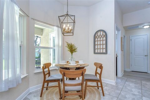 House in Spring Hill, Florida 4 bedrooms, 213.77 sq.m. № 2201642 - photo 14