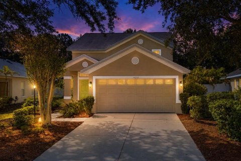House in Lakewood Ranch, Florida 4 bedrooms, 173.54 sq.m. № 2151981