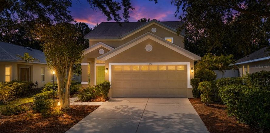 House in Lakewood Ranch, Florida 4 bedrooms, 173.54 sq.m. № 2151981
