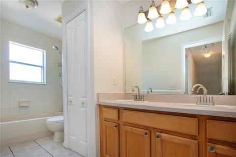 House in Lakewood Ranch, Florida 4 bedrooms, 173.54 sq.m. № 2151981 - photo 26