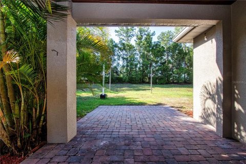 House in Lakewood Ranch, Florida 4 bedrooms, 173.54 sq.m. № 2151981 - photo 27