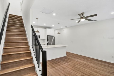 Adosado en alquiler en Tampa, Florida, 3 dormitorios, 121.42 m2 № 1910059 - foto 5