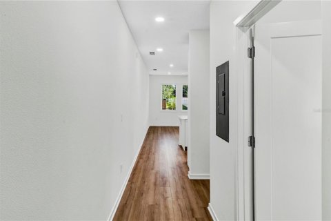 Adosado en alquiler en Tampa, Florida, 3 dormitorios, 121.42 m2 № 1910059 - foto 6