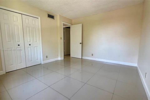 Copropriété à louer à Weston, Floride: 2 chambres, 114.73 m2 № 1930838 - photo 11