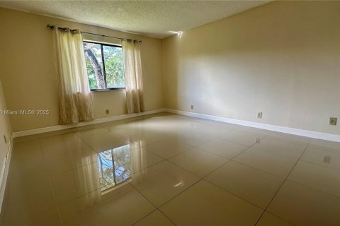 Copropriété à louer à Weston, Floride: 2 chambres, 114.73 m2 № 1930838 - photo 8