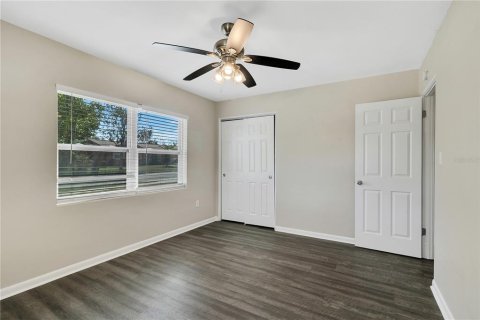 House in Orlando, Florida 4 bedrooms, 134.43 sq.m. № 1623050 - photo 14