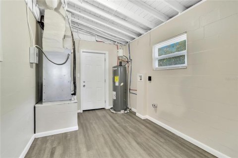 House in Orlando, Florida 4 bedrooms, 134.43 sq.m. № 1623050 - photo 15