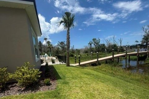 House in Flagler Beach, Florida 3 bedrooms, 213.77 sq.m. № 2230721 - photo 11