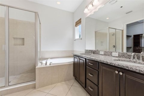 Touwnhouse à vendre à Orlando, Floride: 2 chambres, 152.73 m2 № 2414072 - photo 9