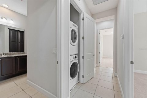 Touwnhouse à vendre à Orlando, Floride: 2 chambres, 152.73 m2 № 2414072 - photo 7