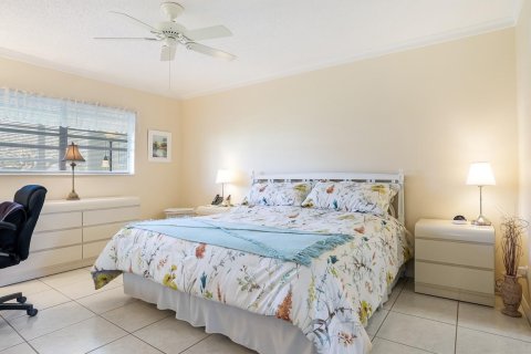 Condo in Lauderdale Lakes, Florida, 1 bedroom № 2154166 - photo 5