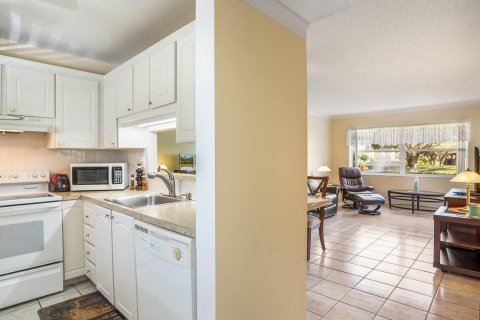Condo in Lauderdale Lakes, Florida, 1 bedroom № 2154166 - photo 8