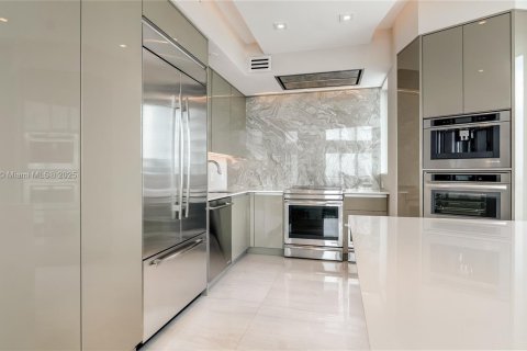 Condominio en venta en Miami, Florida, 3 dormitorios, 224.36 m2 № 1946557 - foto 7