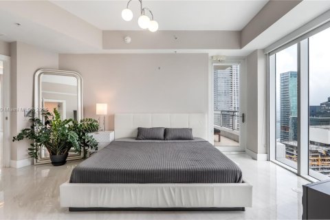 Condominio en venta en Miami, Florida, 3 dormitorios, 224.36 m2 № 1946557 - foto 15