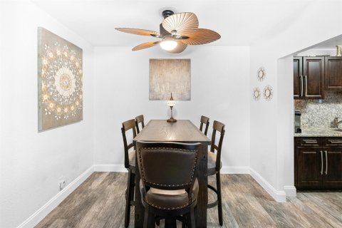 Condo in Boca Raton, Florida, 2 bedrooms № 2171482 - photo 9