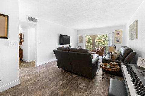 Condo in Boca Raton, Florida, 2 bedrooms № 2171482 - photo 4