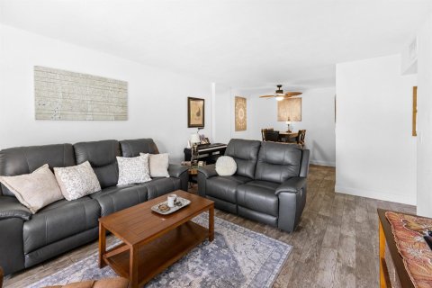 Condo in Boca Raton, Florida, 2 bedrooms № 2171482 - photo 6