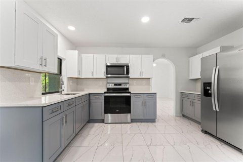 Casa en venta en Spring Hill, Florida, 3 dormitorios, 164.16 m2 № 1783088 - foto 9