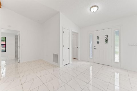 Casa en venta en Spring Hill, Florida, 3 dormitorios, 164.16 m2 № 1783088 - foto 6