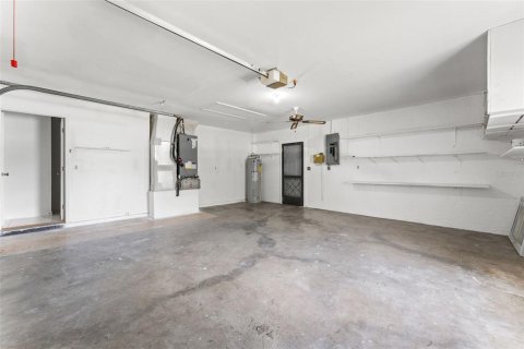 Casa en venta en Spring Hill, Florida, 3 dormitorios, 164.16 m2 № 1783088 - foto 28