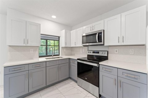 Casa en venta en Spring Hill, Florida, 3 dormitorios, 164.16 m2 № 1783088 - foto 10