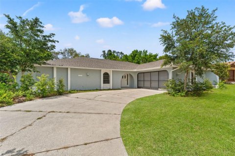 Casa en venta en Spring Hill, Florida, 3 dormitorios, 164.16 m2 № 1783088 - foto 2