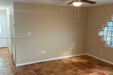 House in Vero Beach, Florida 4 bedrooms, 162.58 sq.m. № 1882255 - photo 25