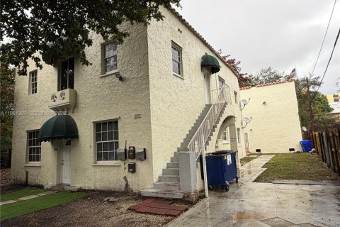 Купить коммерческую недвижимость в Майами, Флорида № 2022155 - фото 3