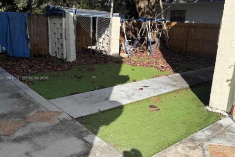 Купить коммерческую недвижимость в Майами, Флорида № 2022155 - фото 9