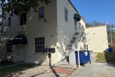 Купить коммерческую недвижимость в Майами, Флорида № 2022155 - фото 4