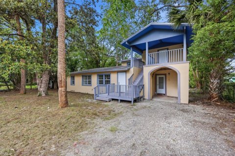 House in Gainesville, Florida 4 bedrooms, 210.24 sq.m. № 2201805 - photo 3