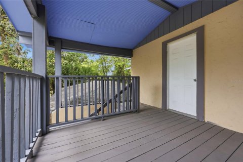 House in Gainesville, Florida 4 bedrooms, 210.24 sq.m. № 2201805 - photo 27