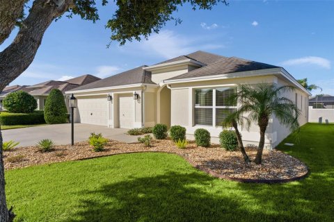 Villa ou maison à vendre à The Villages, Floride: 3 chambres, 186.18 m2 № 2429475 - photo 2