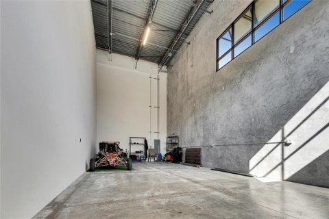 Immobilier commercial à vendre à Tampa, Floride: 72.37 m2 № 1520904 - photo 8