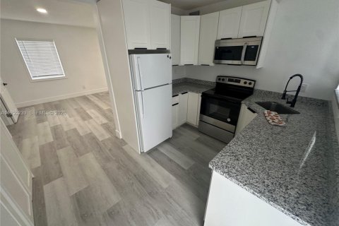 Villa ou maison à vendre à Fort Lauderdale, Floride: 3 chambres, 86.31 m2 № 2010891 - photo 10