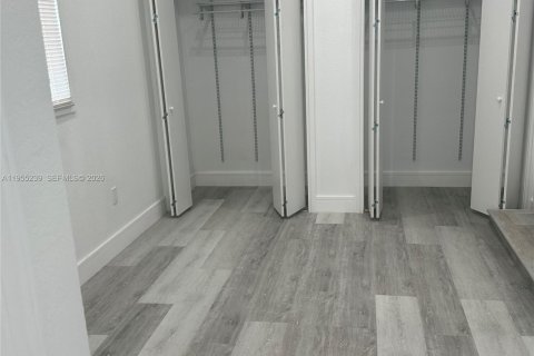 Villa ou maison à vendre à Fort Lauderdale, Floride: 3 chambres, 86.31 m2 № 2010891 - photo 24