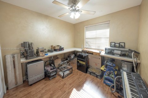 Condo in Miami Lakes, Florida, 3 bedrooms  № 1695891 - photo 17