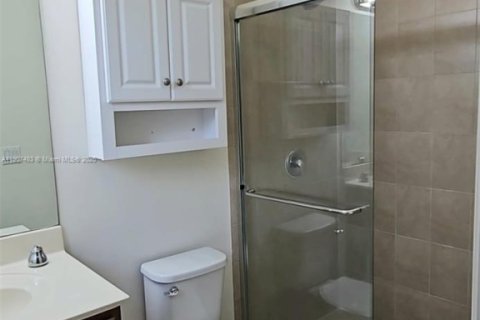 House in Miami, Florida 3 bedrooms, 139.91 sq.m. № 1964259 - photo 11