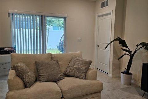 Casa en alquiler en Leesburg, Florida, 3 dormitorios, 148.92 m2 № 1815645 - foto 8