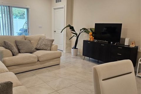 Casa en alquiler en Leesburg, Florida, 3 dormitorios, 148.92 m2 № 1815645 - foto 13