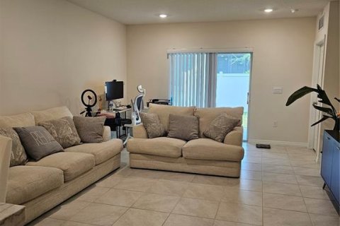 Casa en alquiler en Leesburg, Florida, 3 dormitorios, 148.92 m2 № 1815645 - foto 7