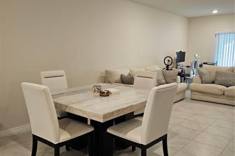 Casa en alquiler en Leesburg, Florida, 3 dormitorios, 148.92 m2 № 1815645 - foto 6