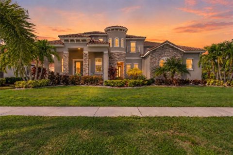 House in Apollo Beach, Florida 6 bedrooms, 544.5 sq.m. № 2418987