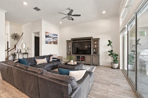 House in Apollo Beach, Florida 6 bedrooms, 544.5 sq.m. № 2418987 - photo 17