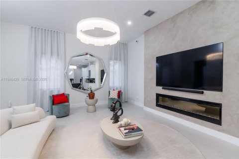 Villa ou maison à vendre à Doral, Floride: 4 chambres, 345.04 m2 № 2051655 - photo 19